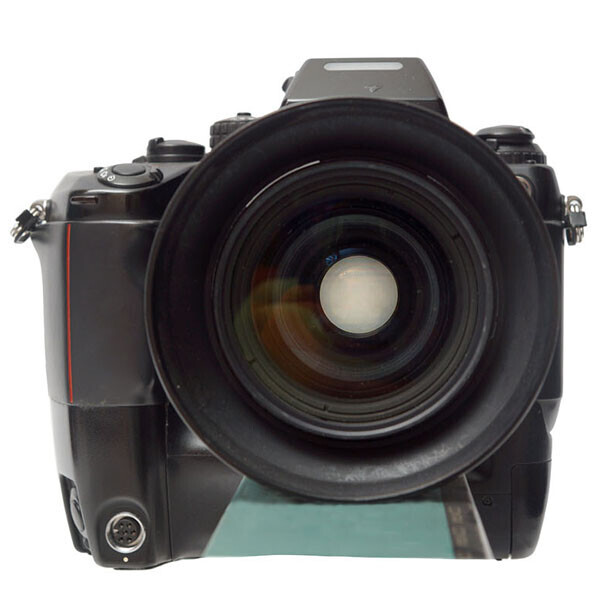 아트카메라,니콘 F4E MB-23+AF 35-70F2.8-위탁상품